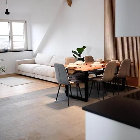 Trautesheim Apartament *